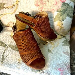 Mikaela made in Spain, leather heels, EU size 36 (6)